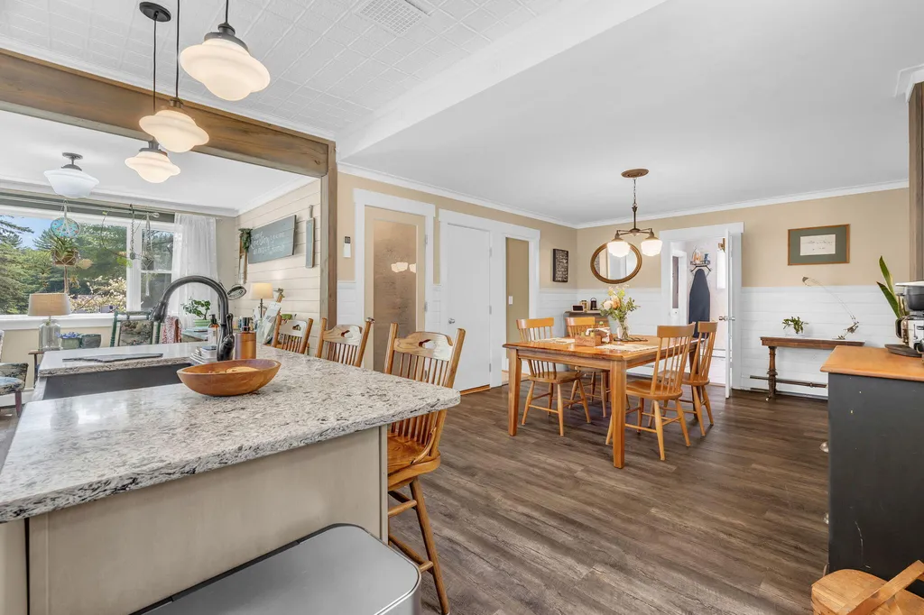 935 W Main Street Dover-foxcroft ME 04426