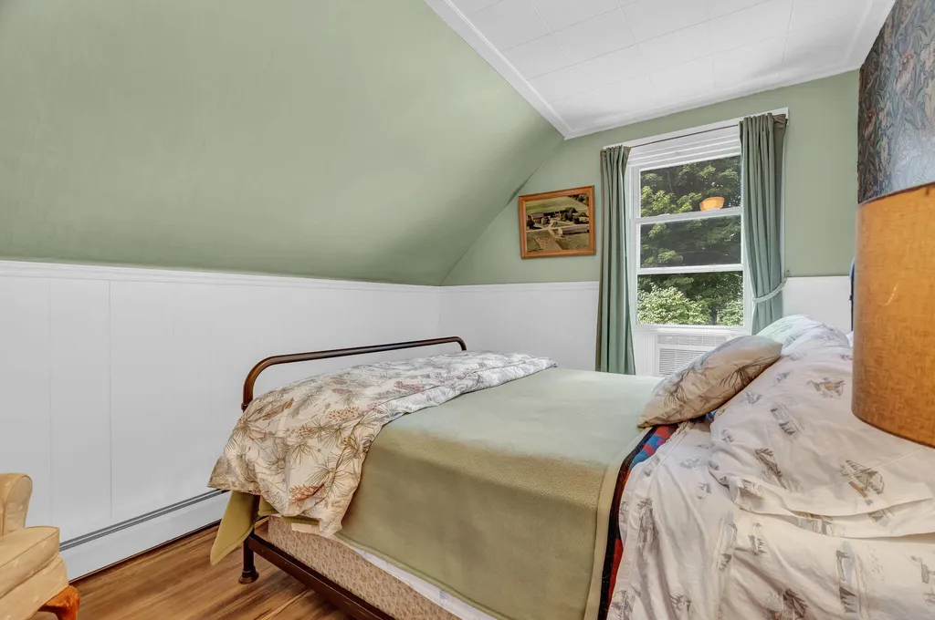 935 W Main Street Dover-foxcroft ME 04426