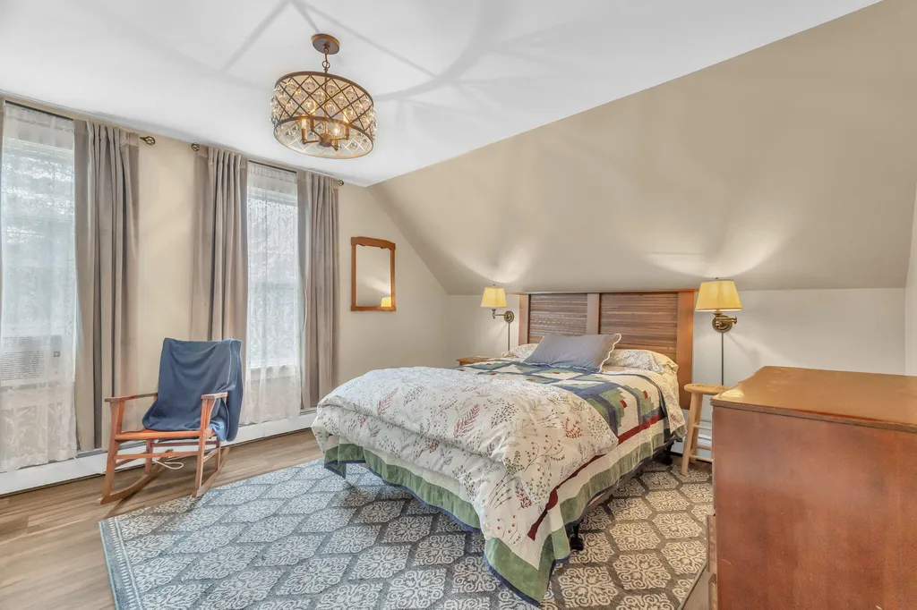 935 W Main Street Dover-foxcroft ME 04426
