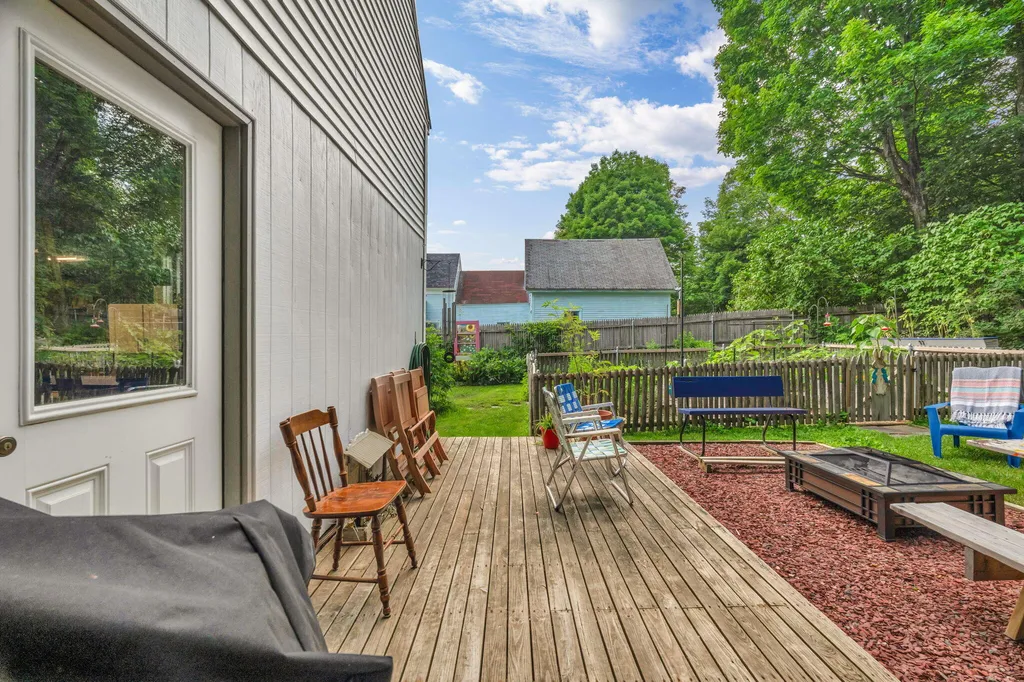 935 W Main Street Dover-foxcroft ME 04426