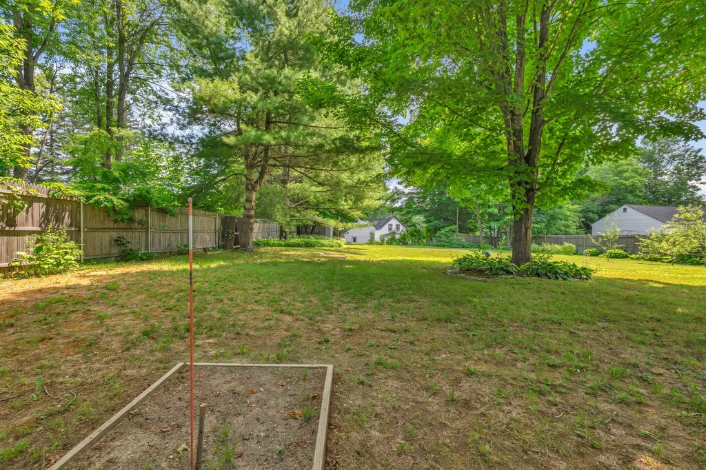 935 W Main Street Dover-foxcroft ME 04426