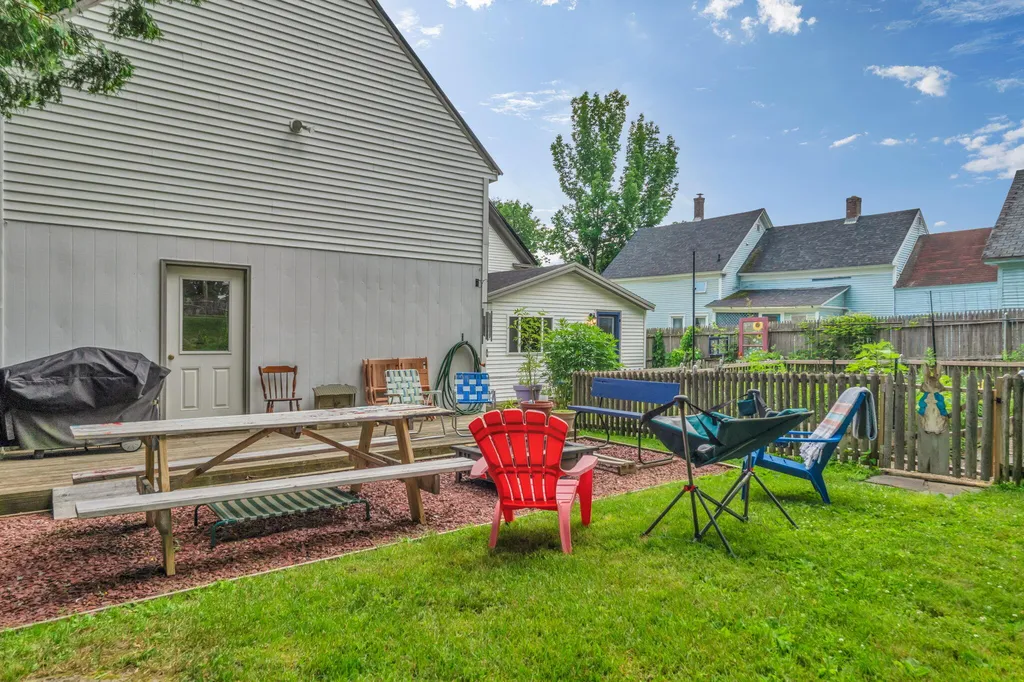 935 W Main Street Dover-foxcroft ME 04426