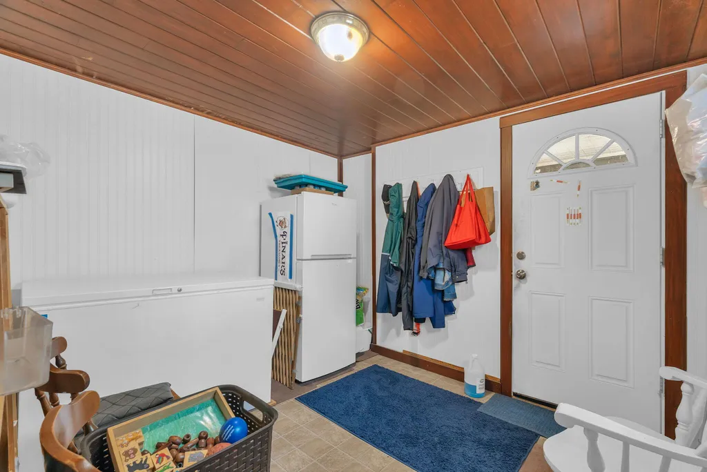 935 W Main Street Dover-foxcroft ME 04426
