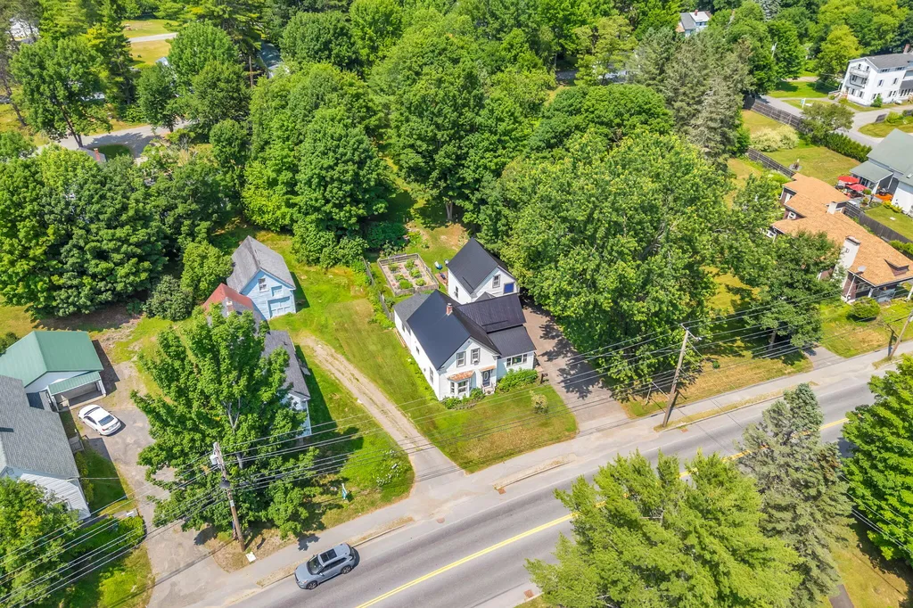 935 W Main Street Dover-foxcroft ME 04426