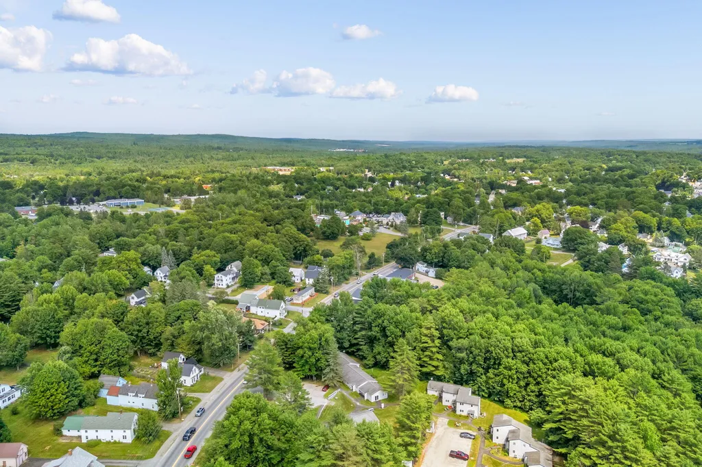 935 W Main Street Dover-foxcroft ME 04426