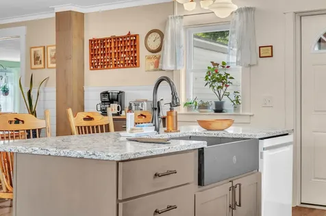 935 W Main Street Dover-foxcroft ME 04426