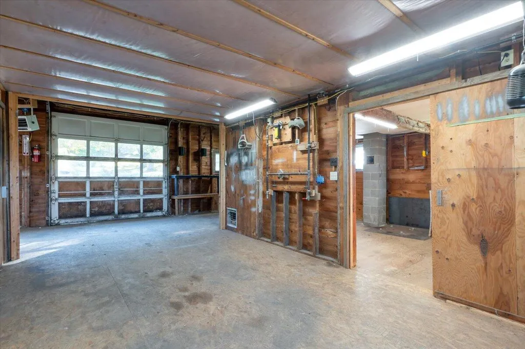 261 S Union Road Union ME 04862
