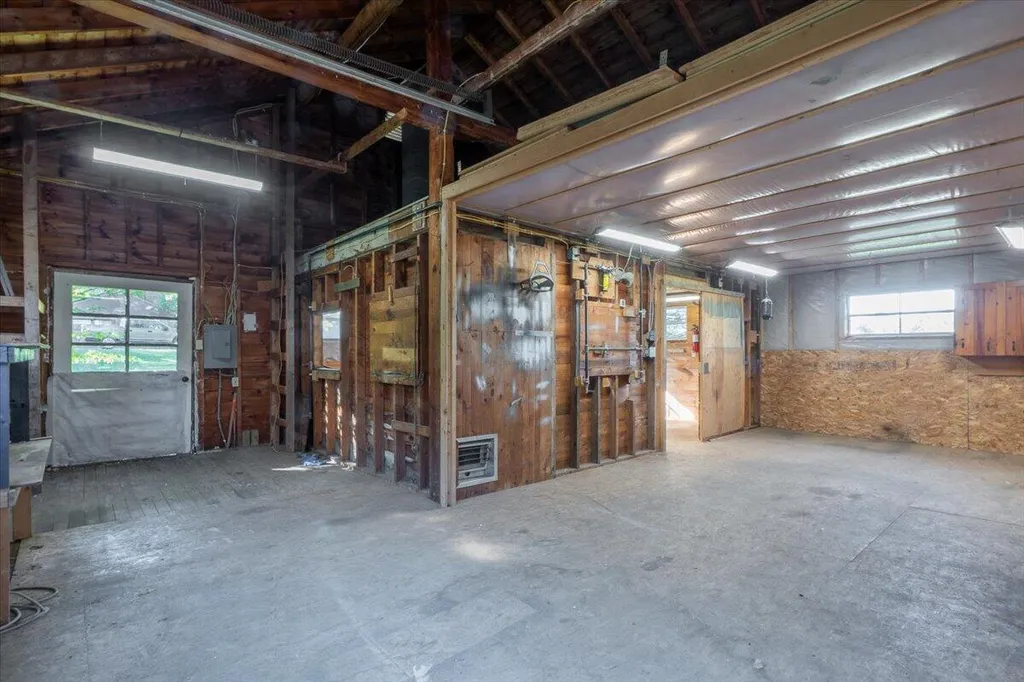 261 S Union Road Union ME 04862
