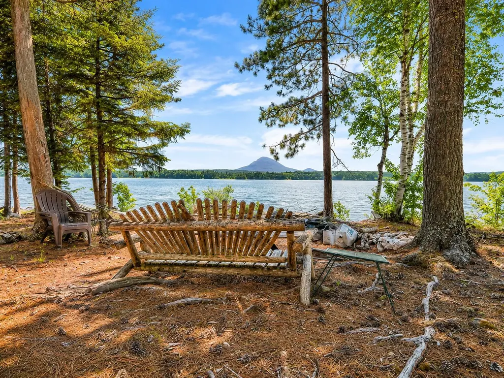 74 Wooden Bridge Trail T2 R13 Wels ME 04441