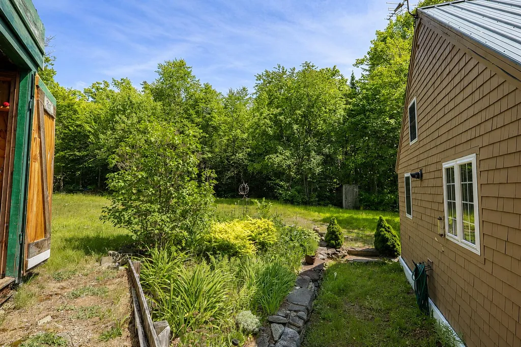 74 Wooden Bridge Trail T2 R13 Wels ME 04441