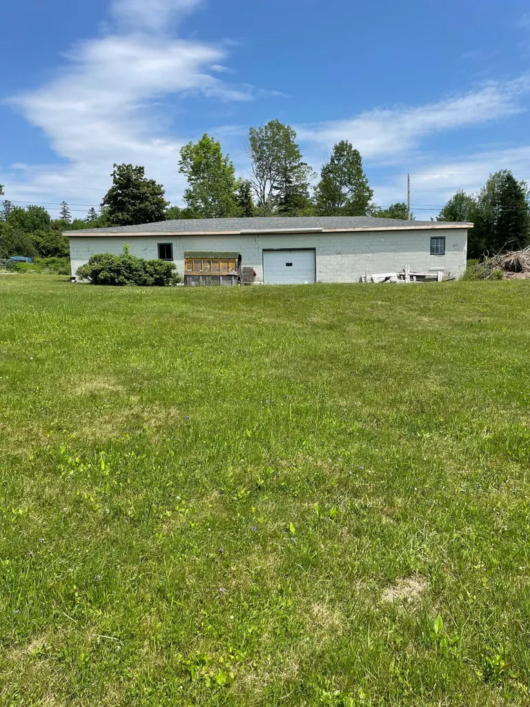 31 Hardy Point Road Pembroke ME 04666