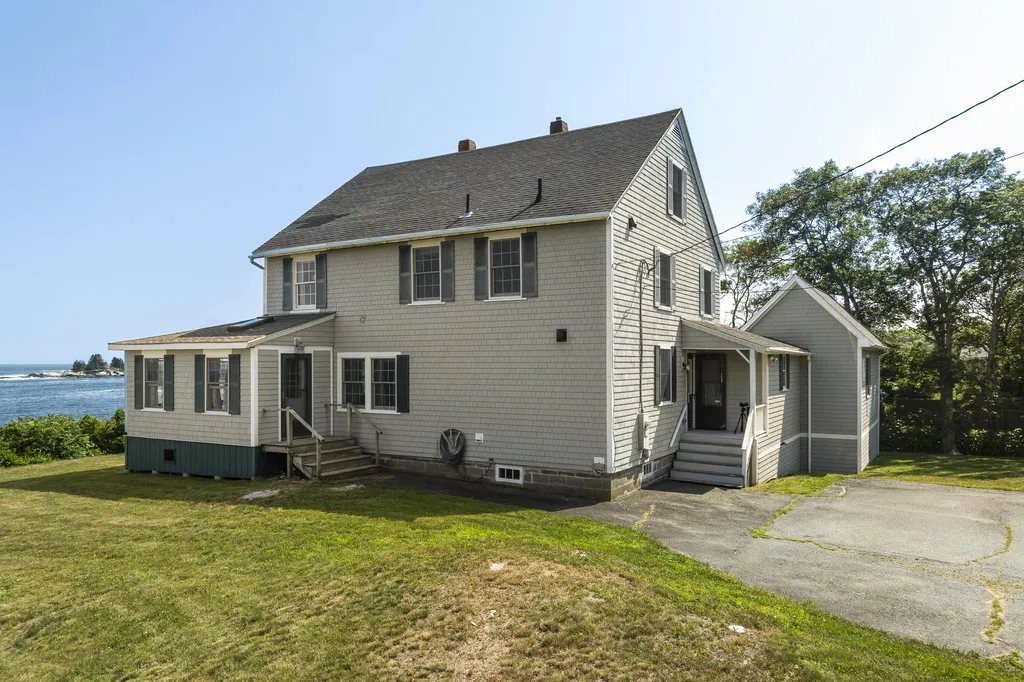 183 Maine 32 Bristol ME 04554