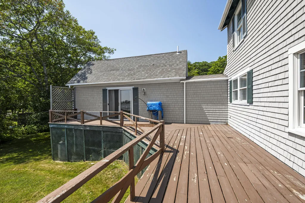 183 Maine 32 Bristol ME 04554