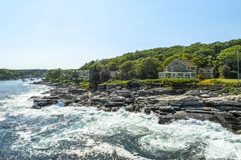 183 Maine 32 Bristol ME 04554