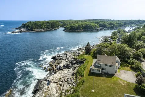 183 Maine 32 Bristol ME 04554