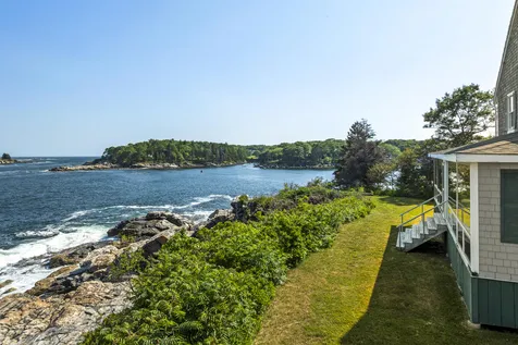 183 Maine 32 Bristol ME 04554