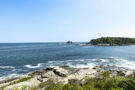 183 Maine 32 Bristol ME 04554