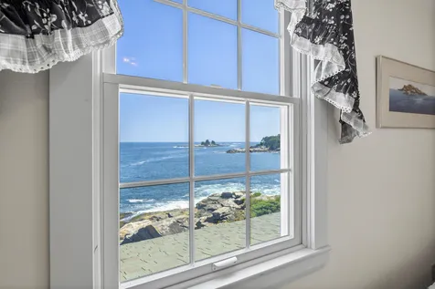 183 Maine 32 Bristol ME 04554