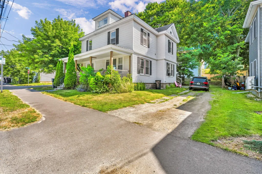 77 Center Street Bangor ME 04401