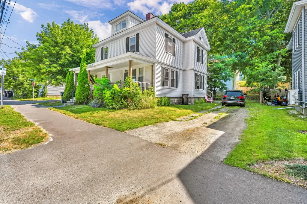 77 Center Street Bangor ME 04401