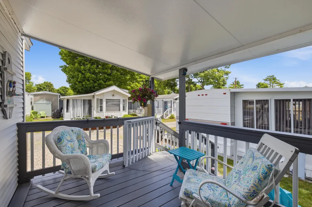 9 Bourne Avenue Wells ME 04090