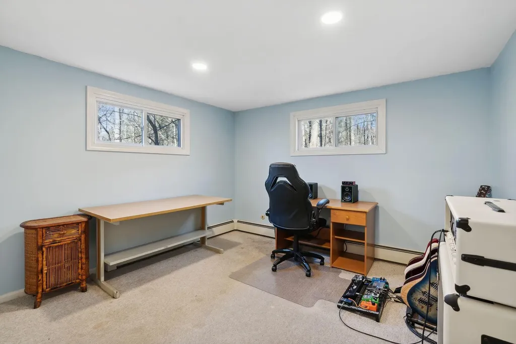 8 Dutton Hill Road Windham ME 04062