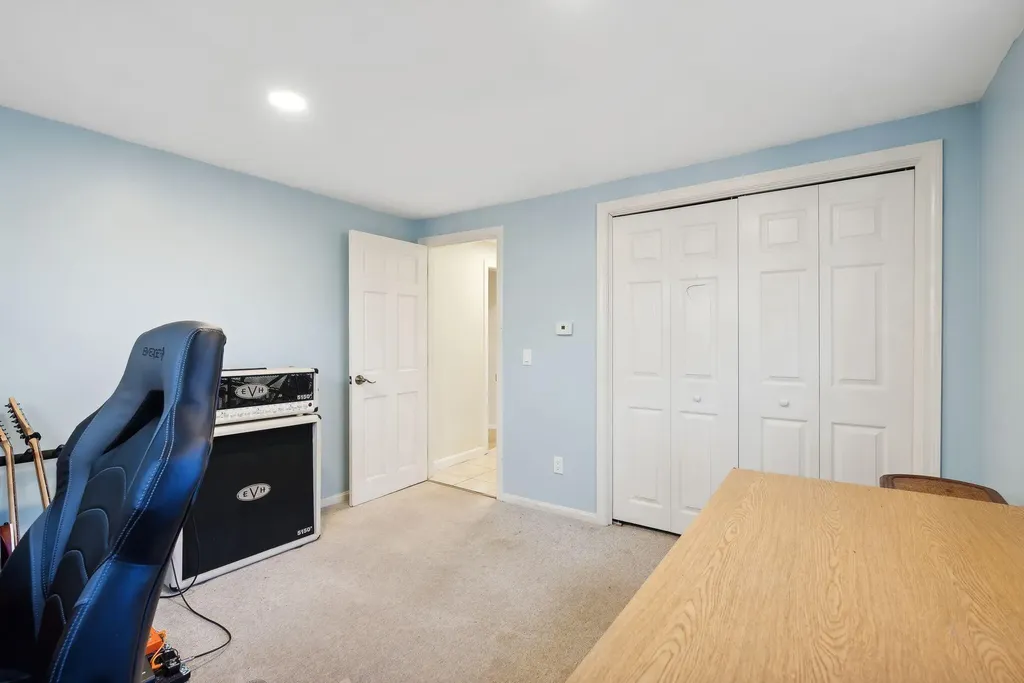 8 Dutton Hill Road Windham ME 04062