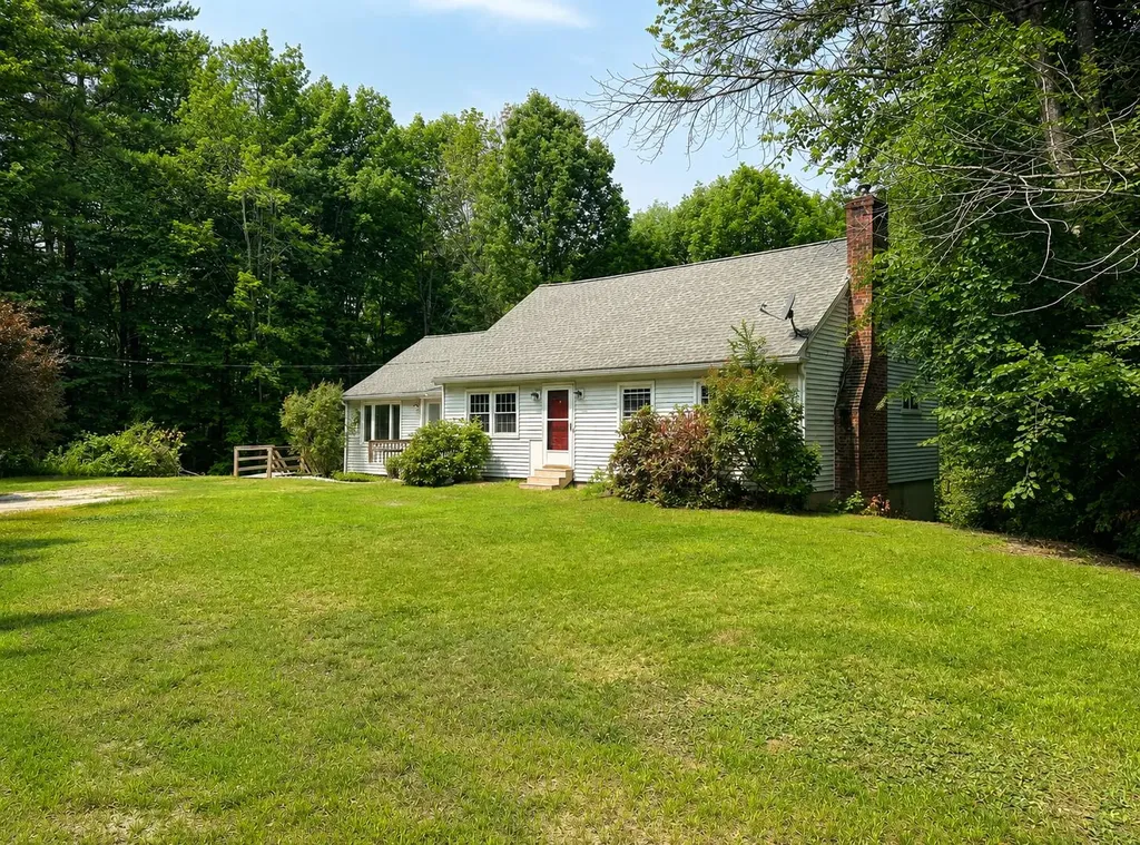8 Dutton Hill Road Windham ME 04062