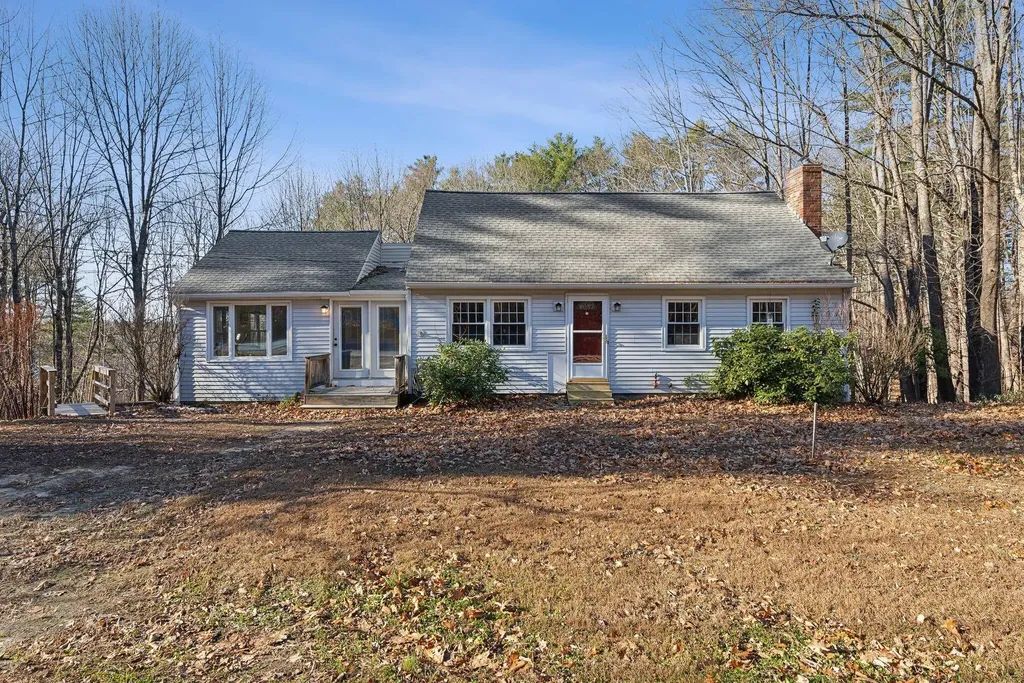8 Dutton Hill Road Windham ME 04062