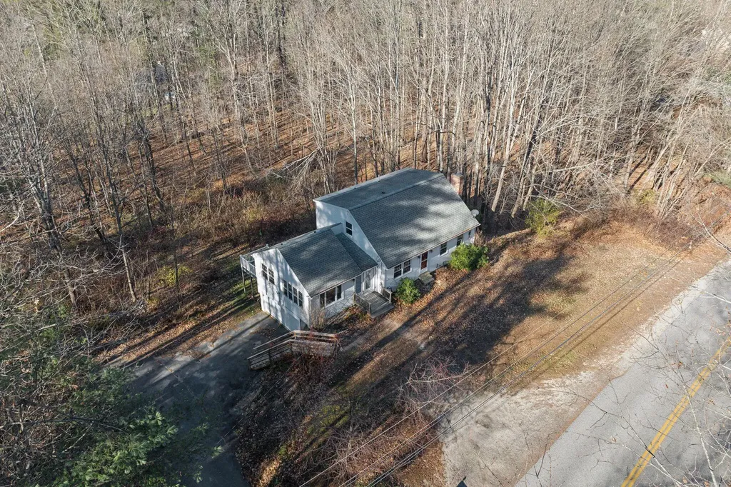 8 Dutton Hill Road Windham ME 04062