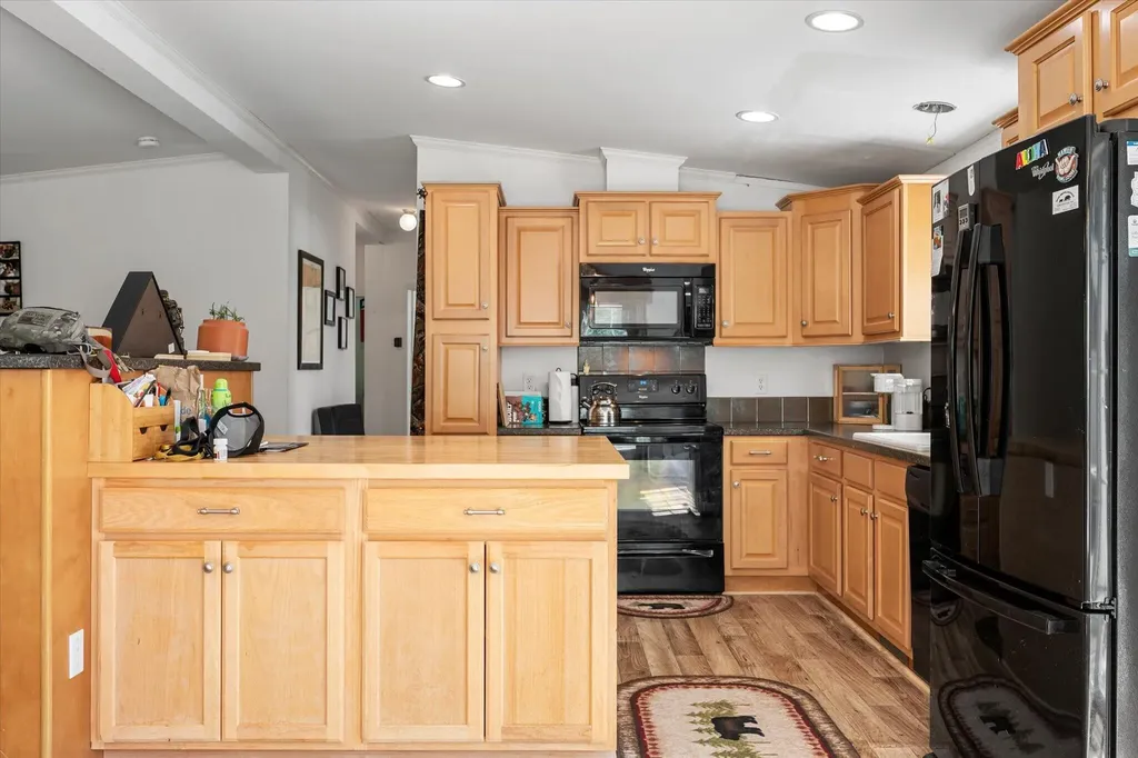 2061 State Highway 193 Beddington ME 04622