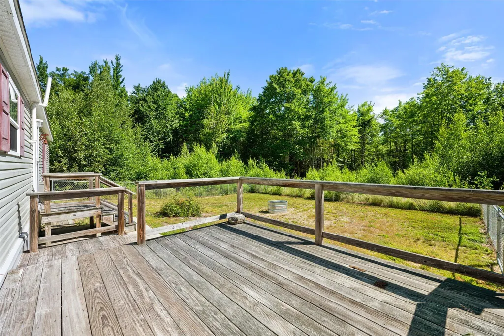 2061 State Highway 193 Beddington ME 04622