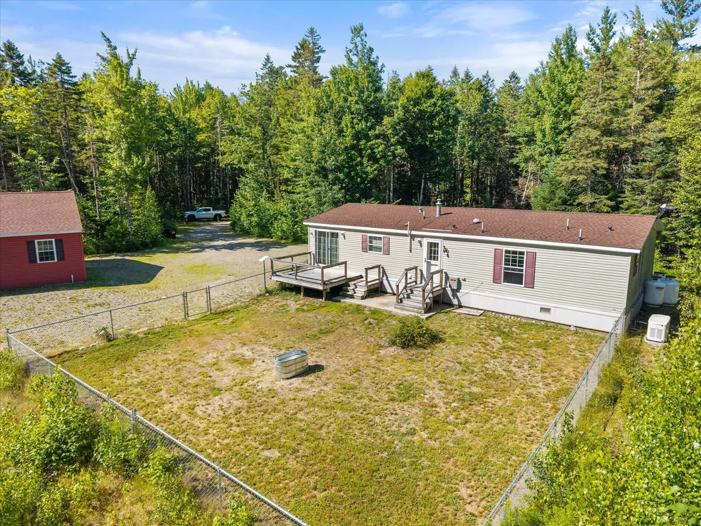 2061 State Highway 193 Beddington ME 04622