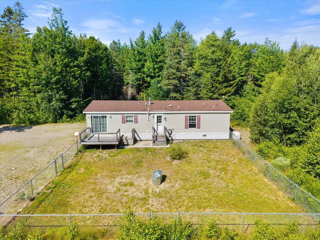 2061 State Highway 193 Beddington ME 04622