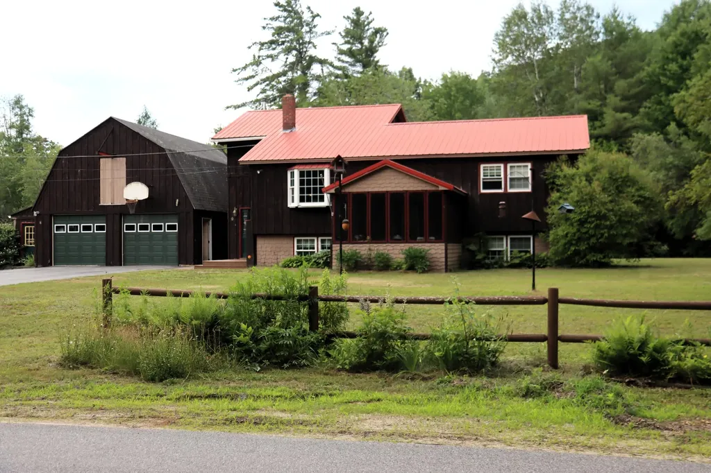 9 Glover Road Rumford ME 04276