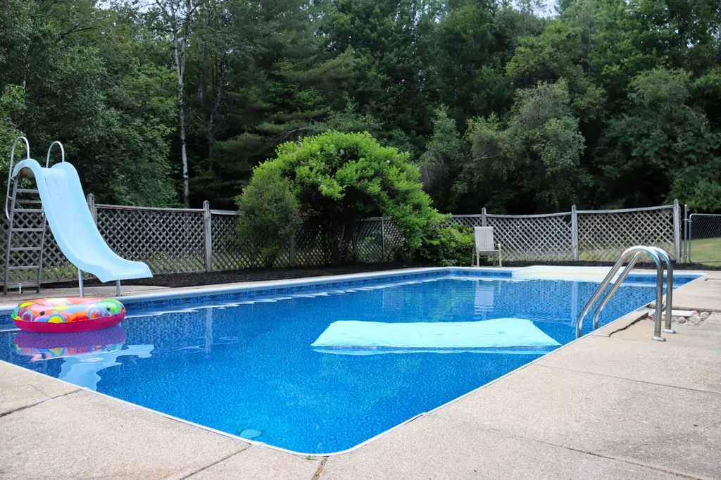 9 Glover Road Rumford ME 04276