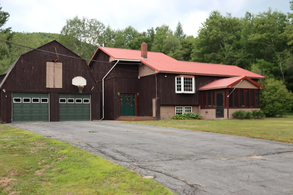 9 Glover Road Rumford ME 04276