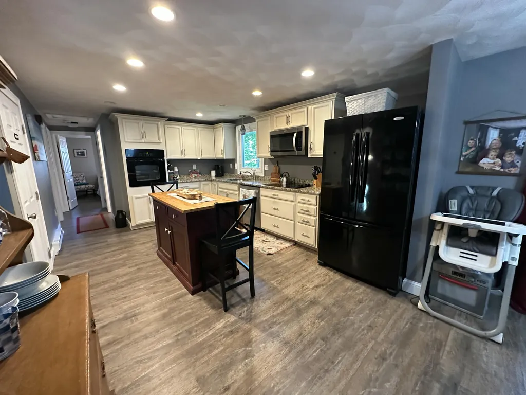 122 Royal Heights Wells ME 04090