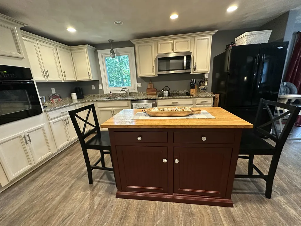 122 Royal Heights Wells ME 04090