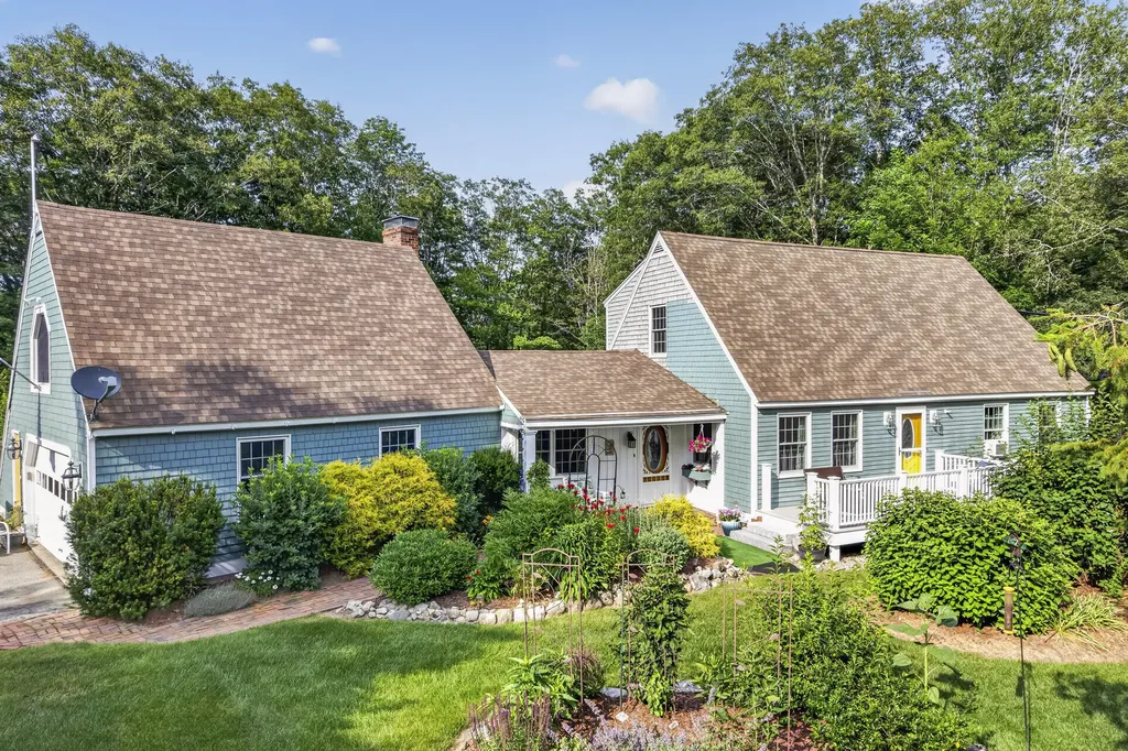 19 Oak Ridge Drive Wiscasset ME 04578
