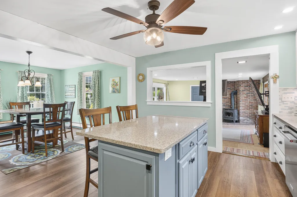 19 Oak Ridge Drive Wiscasset ME 04578