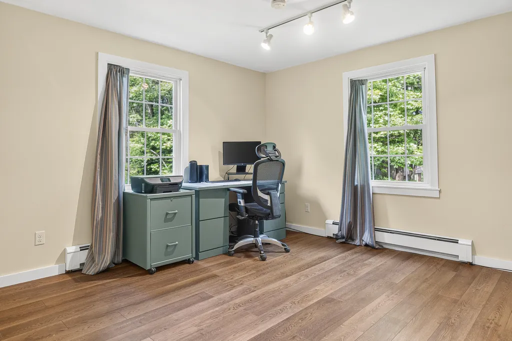 19 Oak Ridge Drive Wiscasset ME 04578