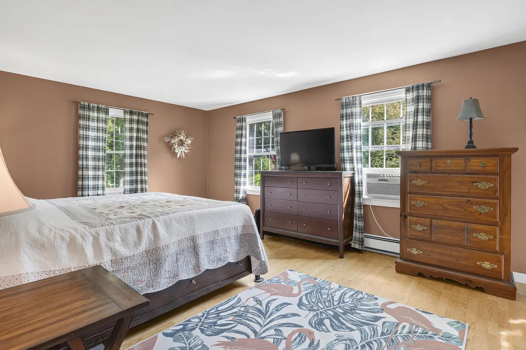 19 Oak Ridge Drive Wiscasset ME 04578