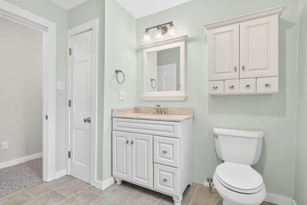19 Oak Ridge Drive Wiscasset ME 04578