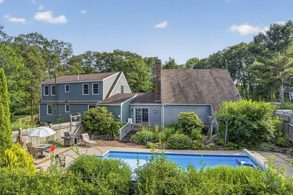 19 Oak Ridge Drive Wiscasset ME 04578