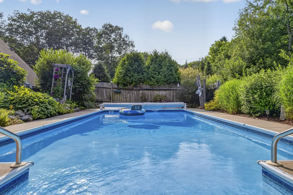 19 Oak Ridge Drive Wiscasset ME 04578