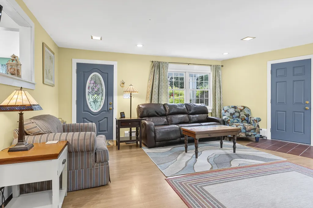 19 Oak Ridge Drive Wiscasset ME 04578