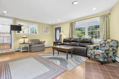 19 Oak Ridge Drive Wiscasset ME 04578