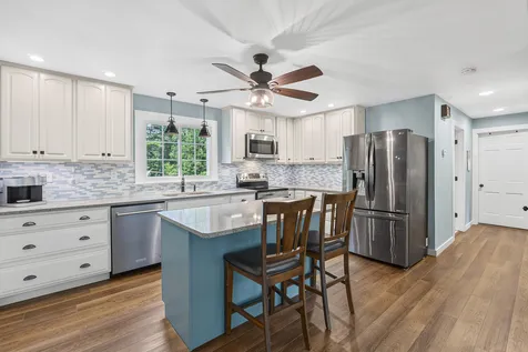 19 Oak Ridge Drive Wiscasset ME 04578