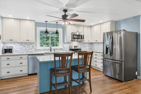 19 Oak Ridge Drive Wiscasset ME 04578